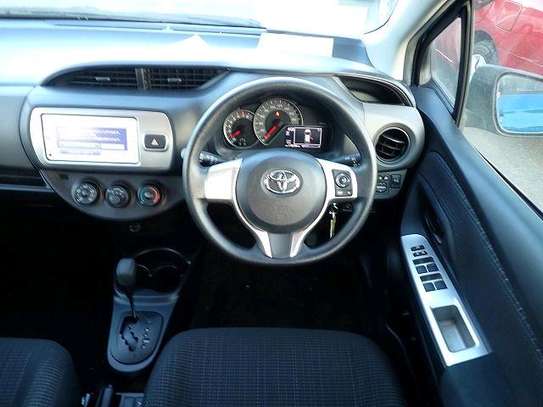 2015 TOYOTA VITZ (MKOPO/HIRE PURCHASE ACCEPTED) image 10