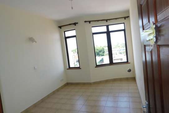 3 Bed Apartment in Nyali Area image 6