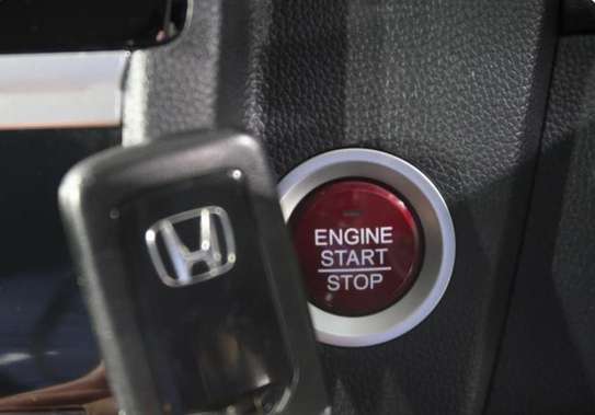 Honda Fit 13G F Package image 5