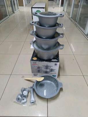 Bosch 11pc Cookware with Silicone lid covers image 2