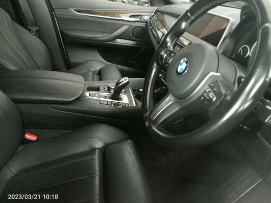 BMW X6 pearl white image 4