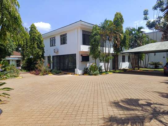 5 Bed House in Runda image 30