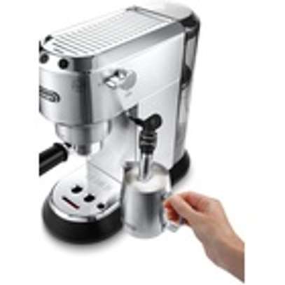 Delonghi EC685.M 15-Bar Pump Espresso Dedica Coffee Maker image 2
