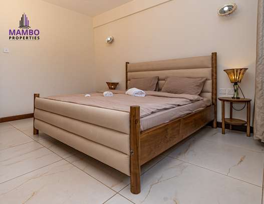 Serviced 2 Bed Apartment with En Suite at General Mathenge image 11