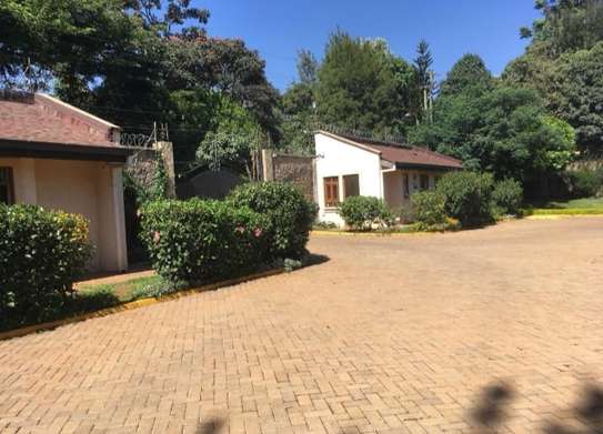 4 Bed Townhouse with Garden in Gigiri image 5
