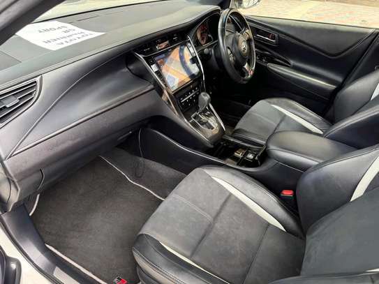 Toyota Harrier GR 2018 Sport image 8