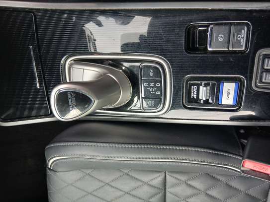 Mitsubishi outlander PHEV Black image 3