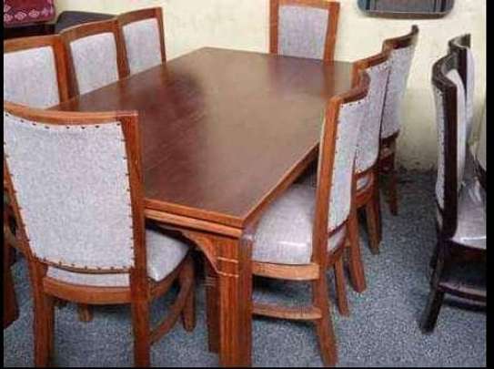 6 seats table image 1