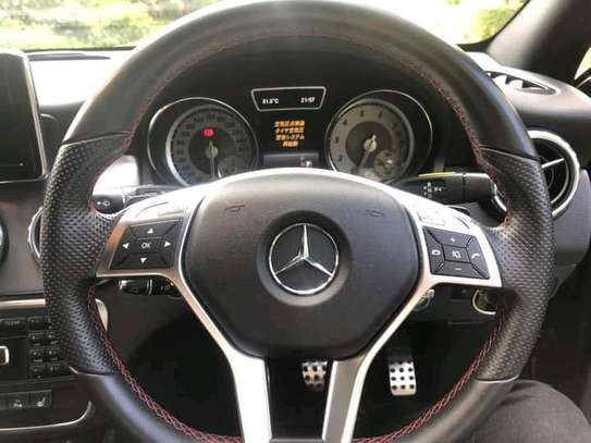 2015 Mercedes Benz GLA 180 image 4