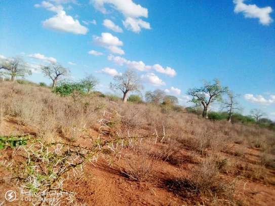100 acres near AMREF University Makindu Makueni County image 5