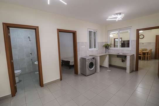 3 Bed Apartment with En Suite in Westlands Area image 6