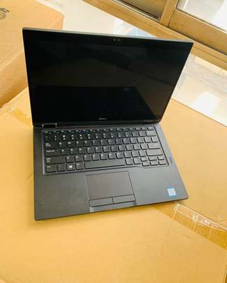 Dell Latitude 7390 image 1