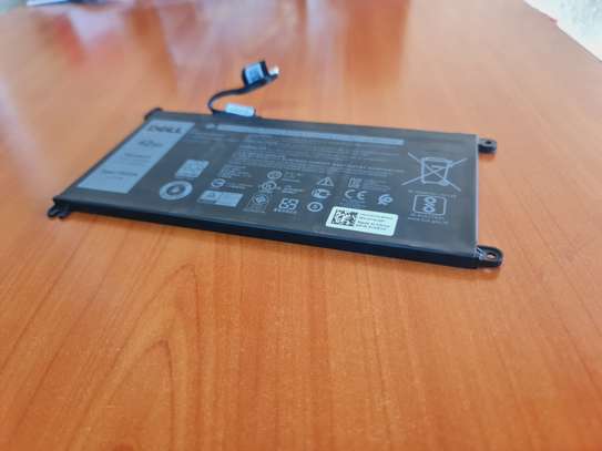 Dell laptop battery image 1