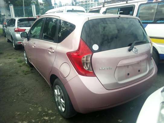 Nissan Note pink image 5