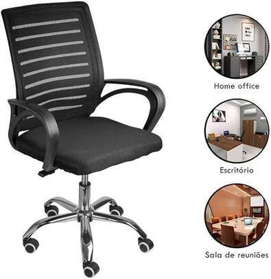 Venus Low Back Mesh Clerical Chair image 3