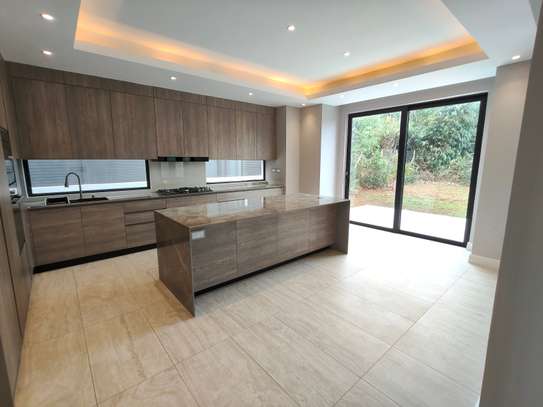 4 Bed Townhouse with En Suite at Runda image 16