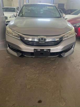 Honda accord hybrid Sunroof image 2