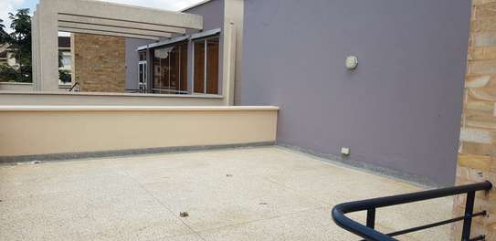 6 Bed Townhouse with En Suite at Muthangari Drive image 1