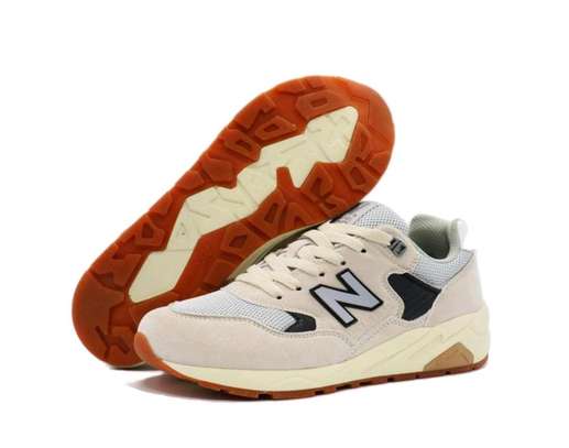 New balance sneakers image 2