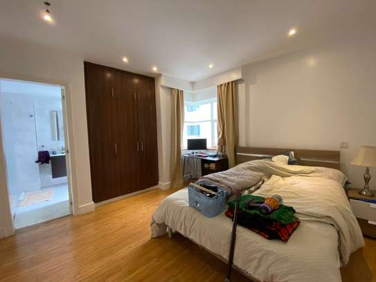 2 Bed Apartment with En Suite in Rhapta Road image 1
