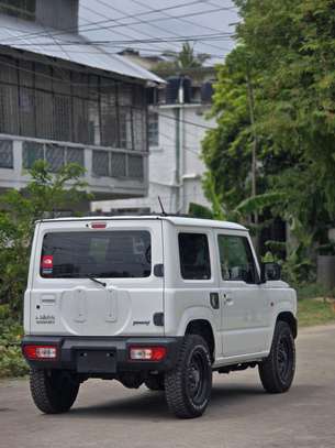 SUZUKI JIMMY NEWSHAPE 2018 MODEL image 3