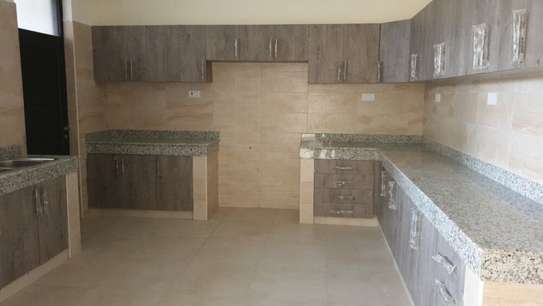 3 br apartment with sq available for rent in Nyali. 2495 image 4