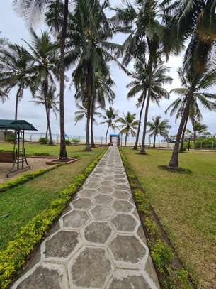 2 Bed Apartment with En Suite in Nyali Area image 19