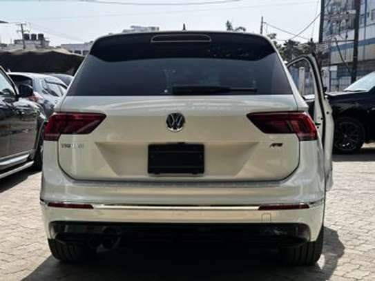 Volkswagen Tiguan white 2018 image 4