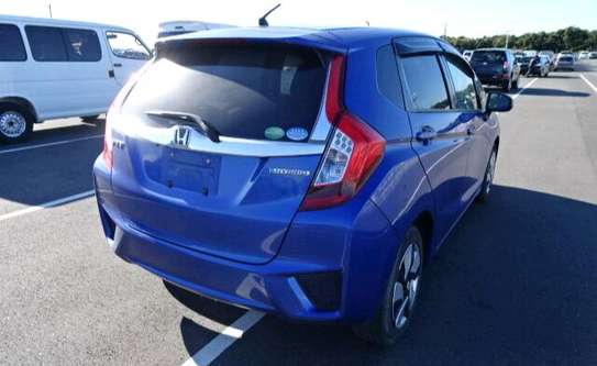 BLUE HYBRID HONDA FIT (MKOPO/HIRE PURCHASE ACCEPTED) image 7