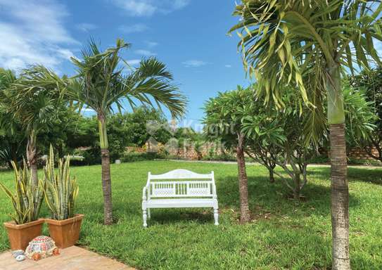 6 Bed Villa with Garden in Vipingo image 13
