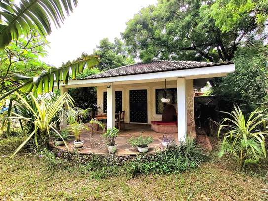 3 Bed Villa with Swimming Pool in Diani image 8