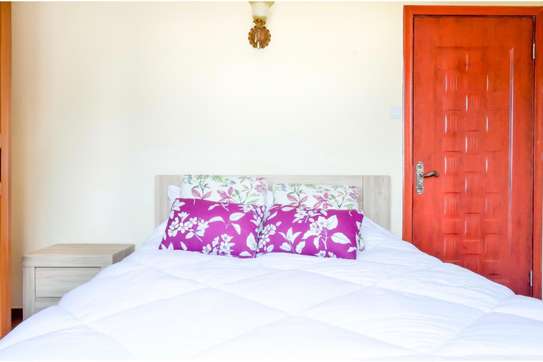 Furnished 1 Bed Apartment with En Suite in Kileleshwa image 4