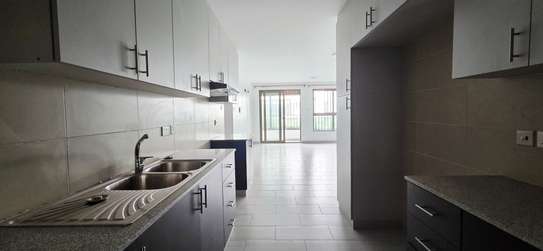 2 Bed Apartment with En Suite in Lavington image 5