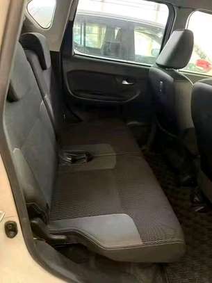 Daihatsu move image 4