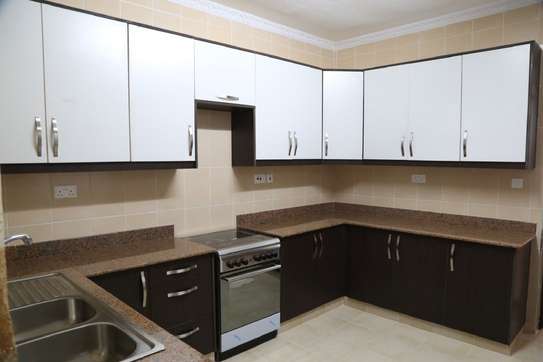 3 Bed Apartment with En Suite in Syokimau image 24