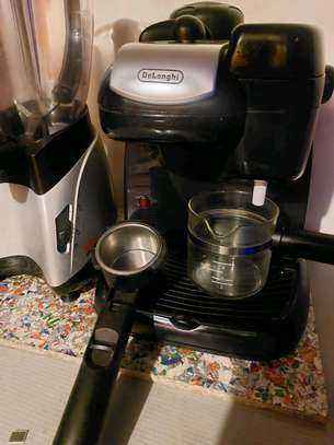 Delonghi Espresso 4 cup coffee maker image 7