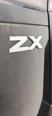 Toyota land Cruiser ZX Black 2023 image 6