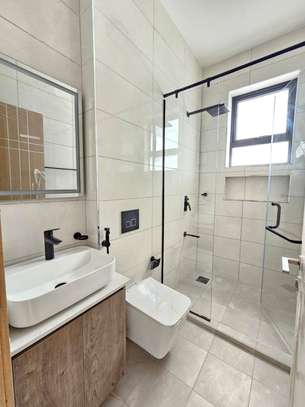 3 Bed Apartment with En Suite in Westlands Area image 11