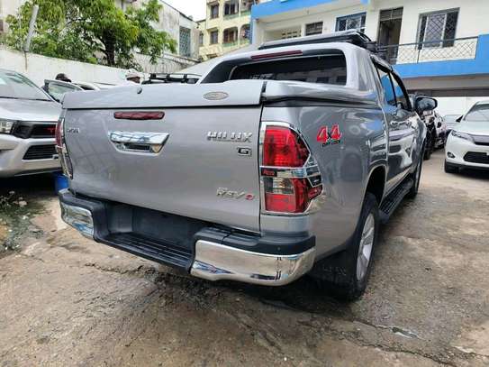 Toyota hilux double cabin G 2017 4wd image 13