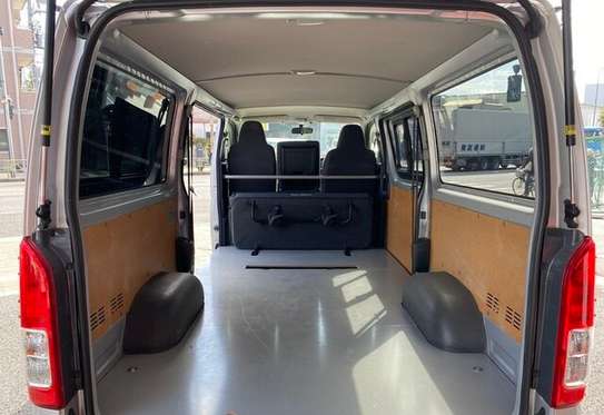 TOYOTA HIACE AUTO DIESEL (we accept hire purchase ) image 1