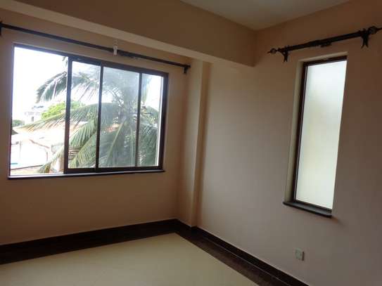 3 Bed Apartment with Swimming Pool in Nyali Area image 3