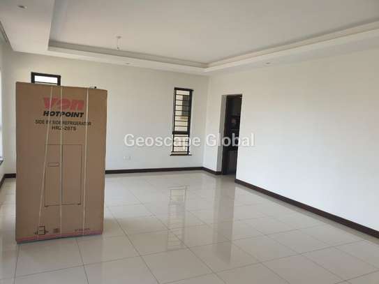 3 Bed Apartment with En Suite in Westlands Area image 11