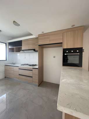 3 Bed Apartment with En Suite at Riverside Drive image 12