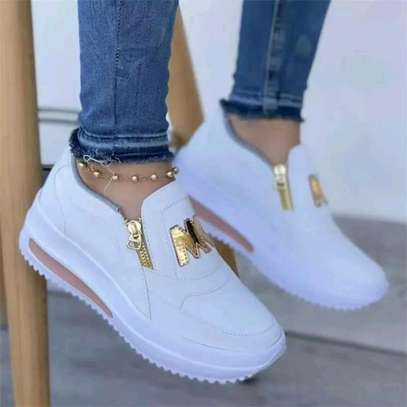 Fashion sneakers image 10