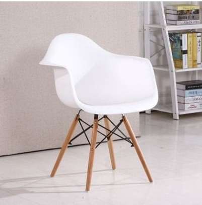 Plastic Bucket Eames Chair image 5