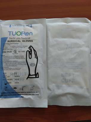 Sterile Latex powdered Surgical Gloves image 1