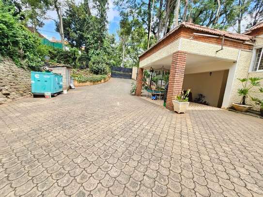 6 Bed House with En Suite in Muthaiga image 3