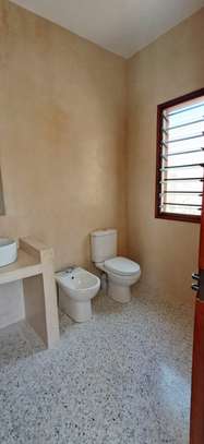 3 Bed Villa in Watamu image 3