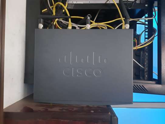 Cisco Router 881 (MPC8300) image 8