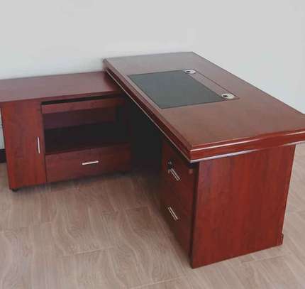 1.8 M Executive Mahogany Desk image 4